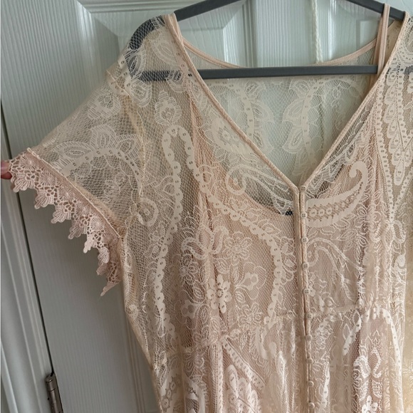 Torrid Size 2 Maxi Lace Button-Front Dress light peach ivory peach 🍑 - Picture 4 of 13